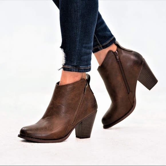 Burnished brown faux leather booties - Picture 2 of 5